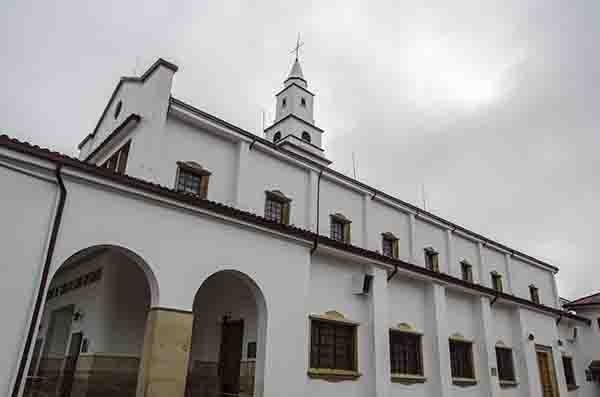 42 - Colombia - Bogota - cerro Montserrate - basilica santuario del Senyor de Montserrate